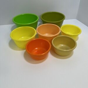 Vtg Blisscraft of hollywood small plastic‎ mixing bowls Scalloped- D-175385